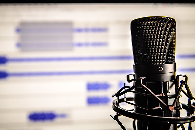 Roberta Kennedy talks about the history of the voiceover industry. From where it was to where it may be in the future. How the natural voice is taking over the voiceover industry.